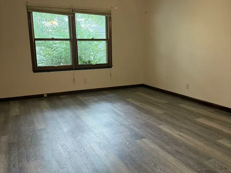 1814 Stratford Dr — Photo 9