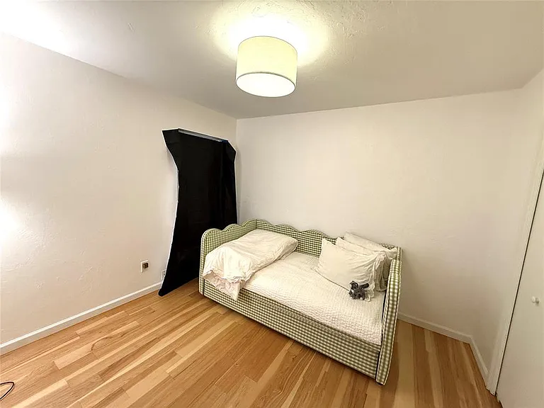 8809 N Kensington Rd — Photo 11