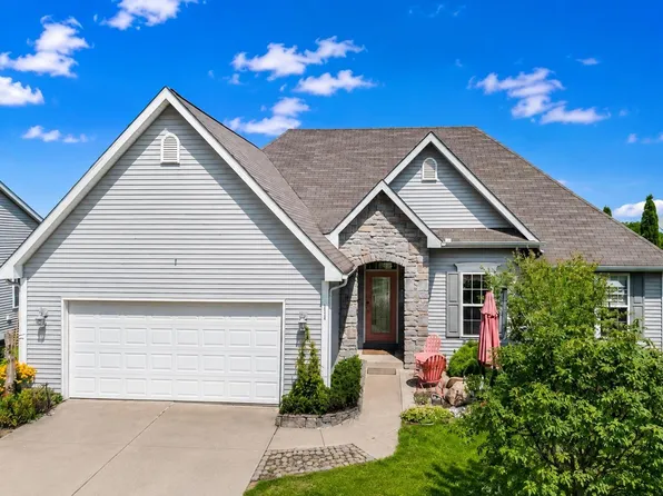 2411 Cranston St, South Bend, IN 46614