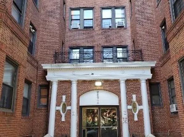 909 East 29th Street image 1 of 9