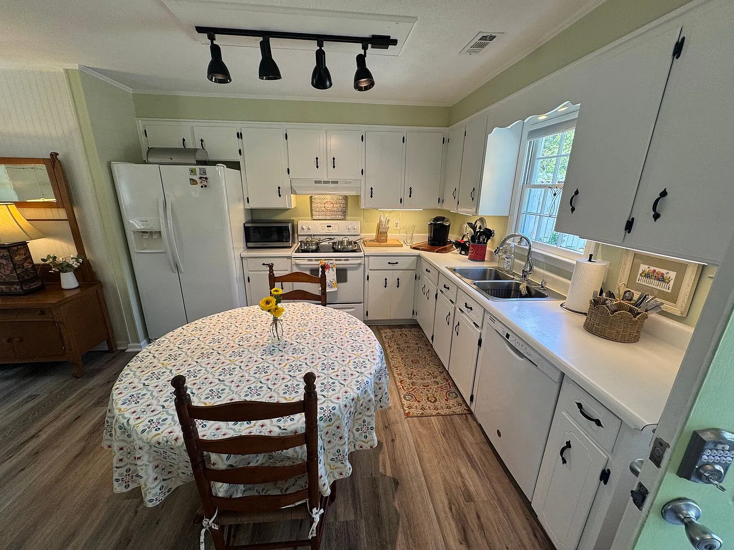 Available Now! - 135 West Winds Drive in Aiken — Photo 2