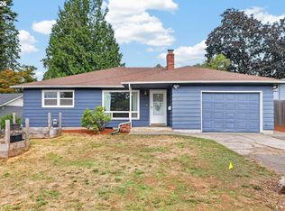 730 E Clarendon St, Gladstone, OR 97027