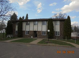 916 Lincoln St APT 101, Spooner, WI 54801
