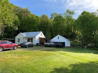 370 Danas Run Rd, Newport, OH 45768