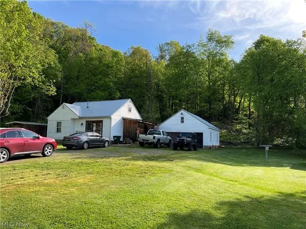 370 Danas Run Rd, Newport, OH 45768