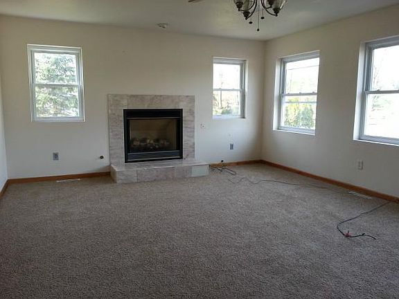 4th image of 9130 Dorr St