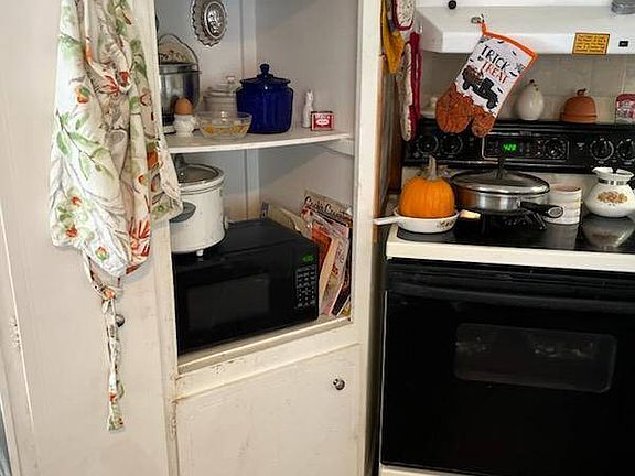 5th image of 1280 Lakeview Rd #136