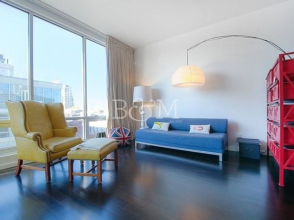 4th image of 170 N 11th St APT 6A