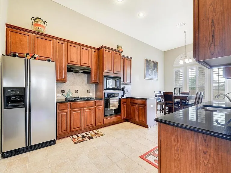 2209 Settlers Park Loop — Photo 7