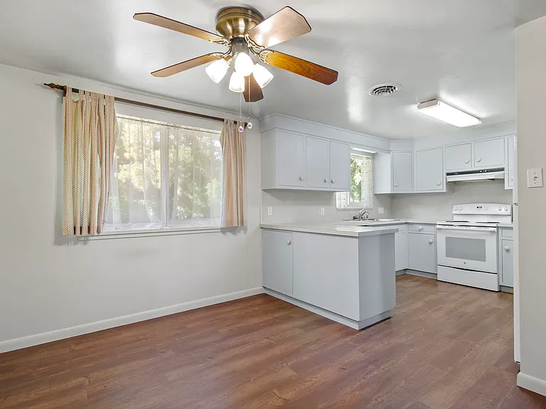 680 Borah Ave — Photo 21