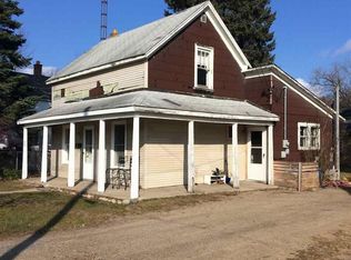 206 Park St, Grayling, MI 49738