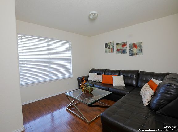 3rd image of 8714 Laguna Fls