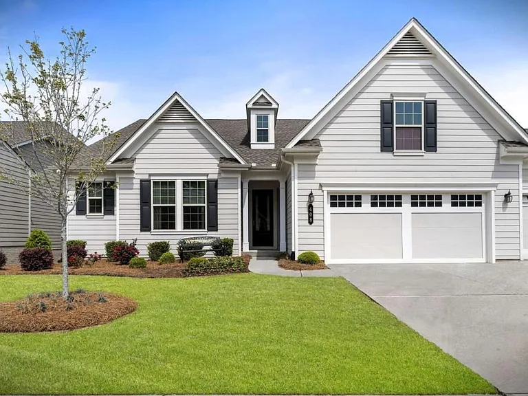 408 Cottonwood Cir — Photo 1