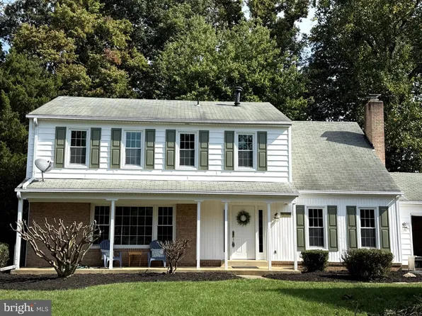 8014 W Point Dr, Springfield, VA 22153