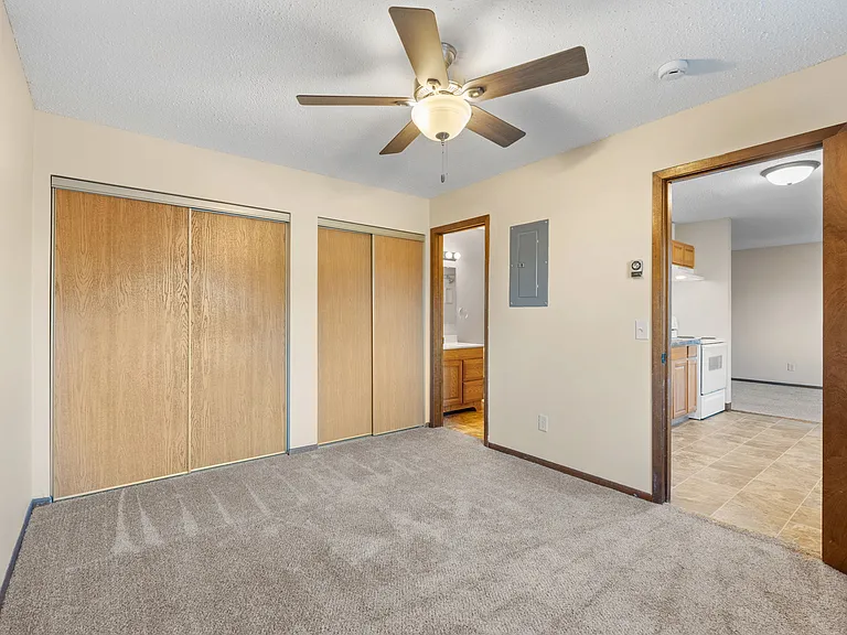 Summit Park Apartments — Photo 17