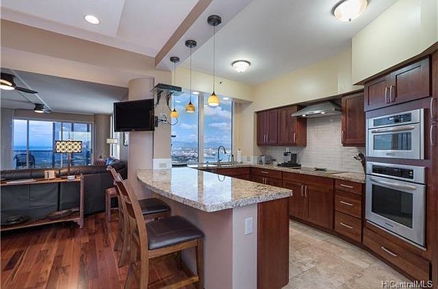 1st image of 415 South St #Makai3304