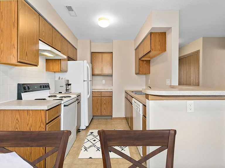 1304 Crosswinds Ct #1 — Photo 9