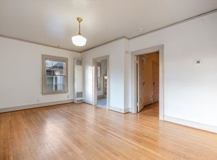 Eugenia, Portland, OR 97214