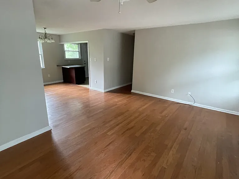 1147 Cornish St NE — Photo 2