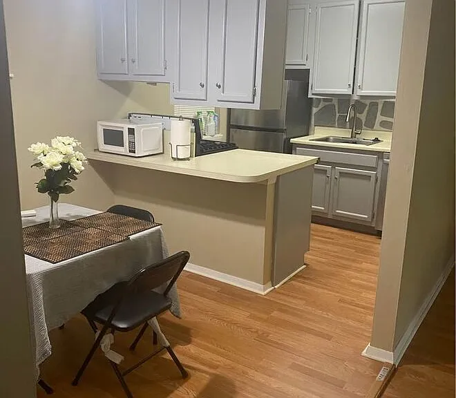 36 Shrewsbury Green Dr #G — Photo 5