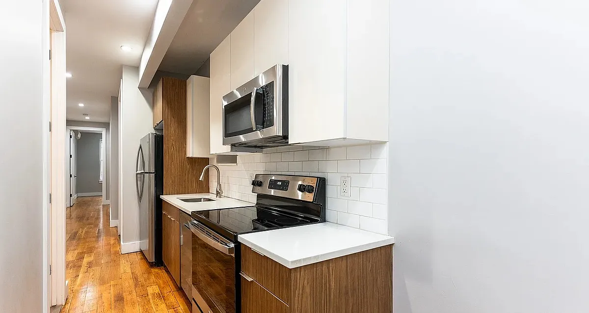 Building Photo - 59-23 71st Ave #1B