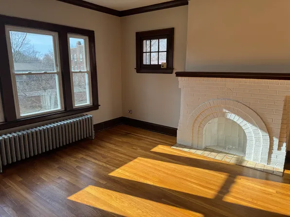 111 N Portage Path APT 4, Akron, OH 44303