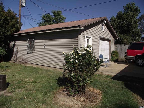 4th image of 1010 Parnell St