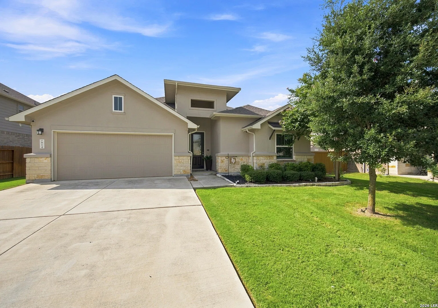 3 bed, 2.5 bath, 2361 sqft, $2,895 — Photo 1