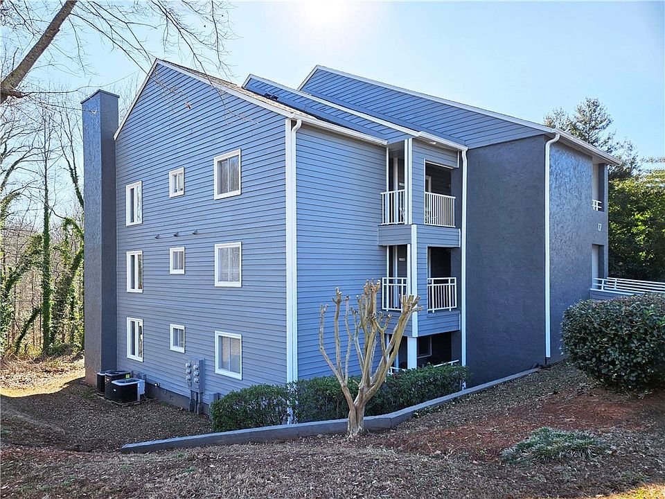 1st image of 1705 Northlake Dr