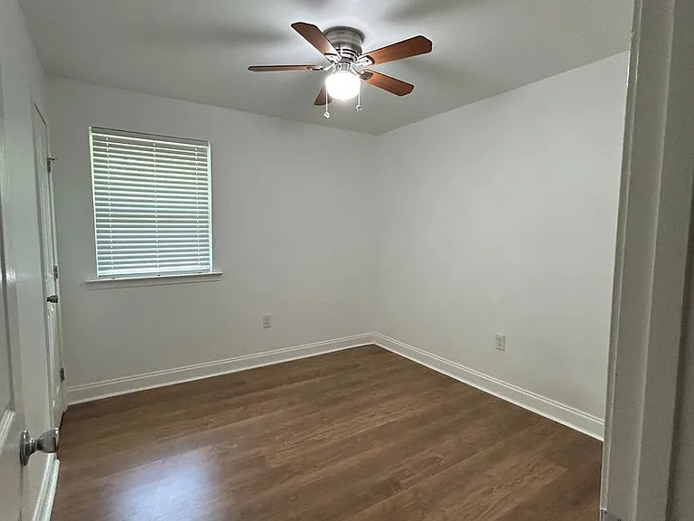 2080 Jerlyn Dr — Photo 12