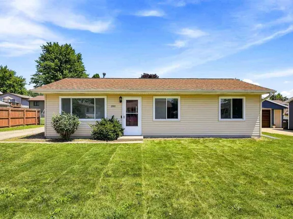 2999 2nd St, Marion, IA 52302