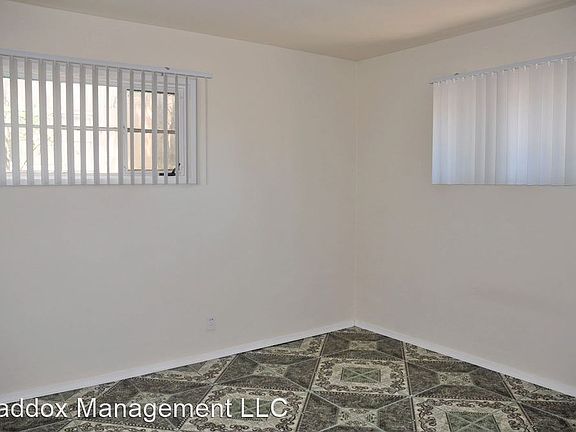 5th image of 2704 San Pablo St NE