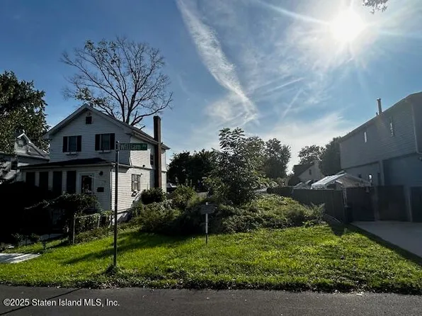 56 William Ave, Staten Island, NY 10308