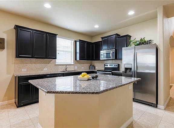 5th image of 1116 Hartman Dr