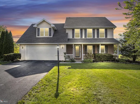 5 Meade Dr, Carlisle, PA 17013