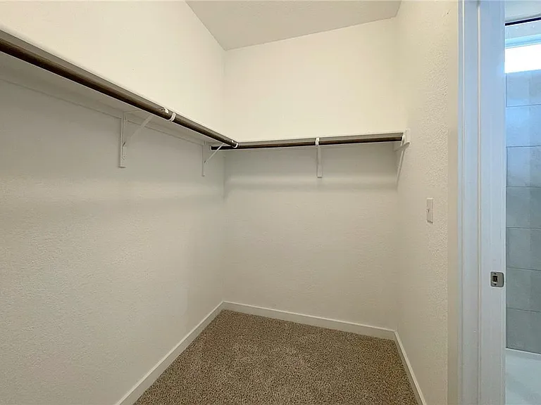 2316 Clemence Ln — Photo 14