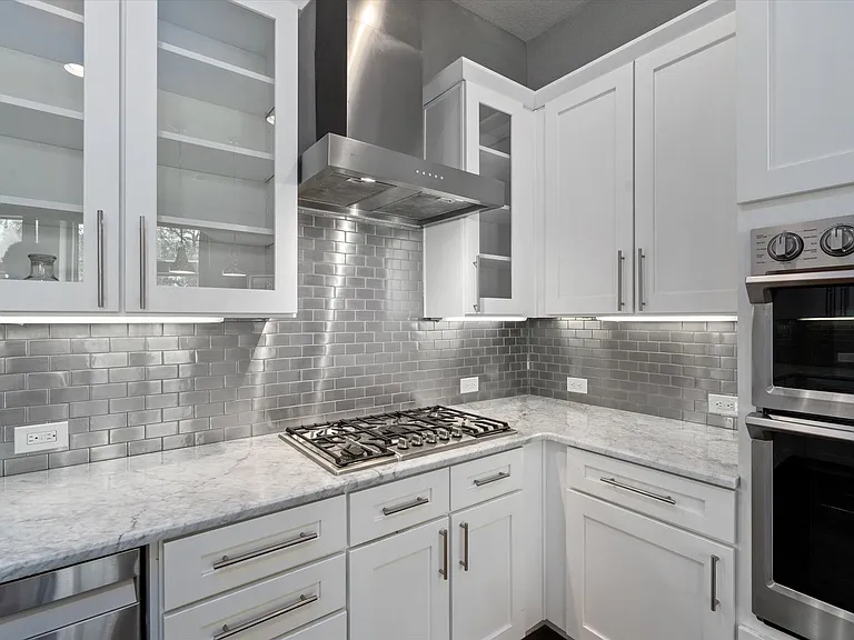 1614 Cedar Bend Dr — Photo 10