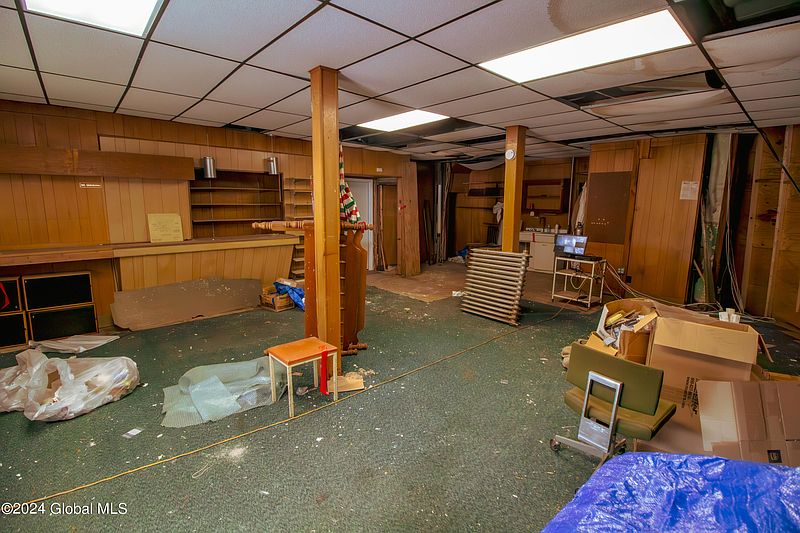 4th image of 1311 Lower Broadway