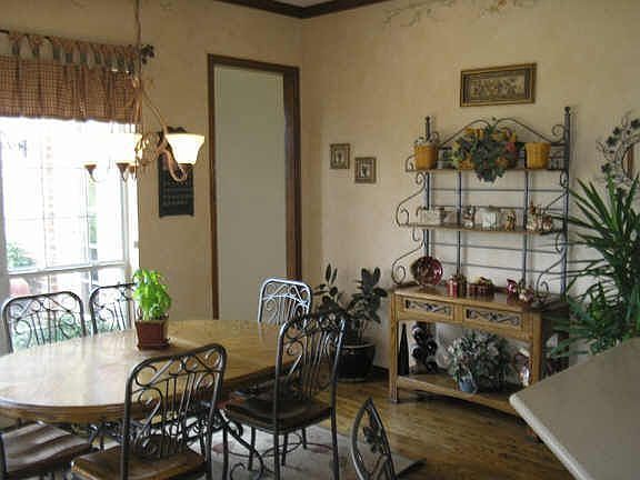 4th image of 1016 Cove Meadow Ct