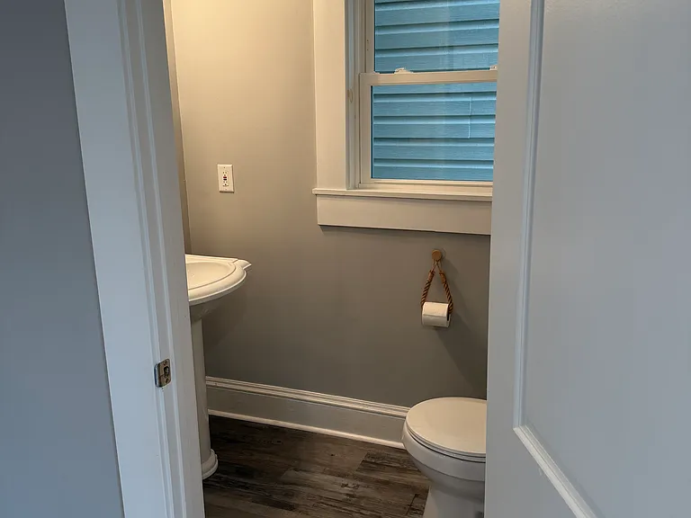 538 York St — Photo 7