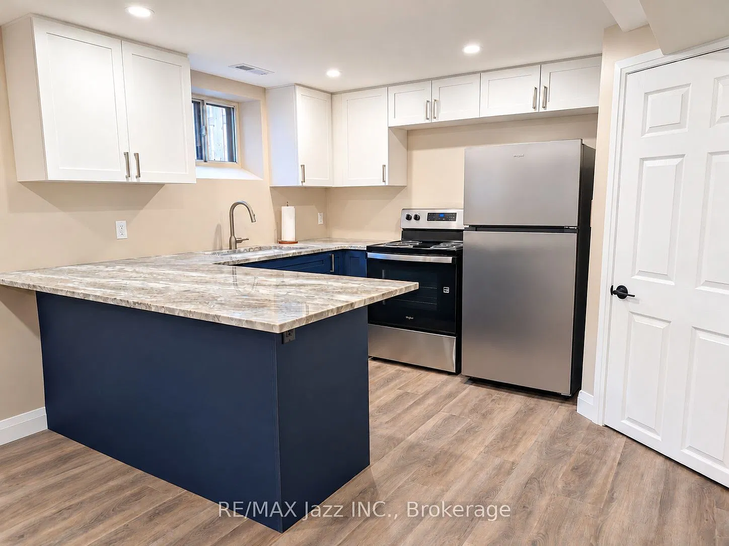 2 bed, $1,950 — Photo 2