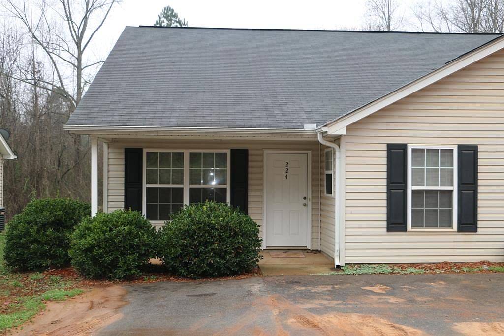 224 W Reedy Fork Rd 224, Seneca, SC 29678 Zillow