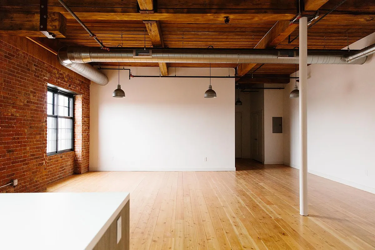 Building Photo - 19 Harrison St #306