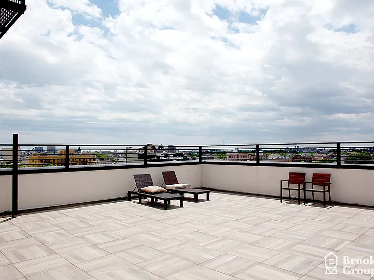 690 Bushwick Ave #3B — Photo 15