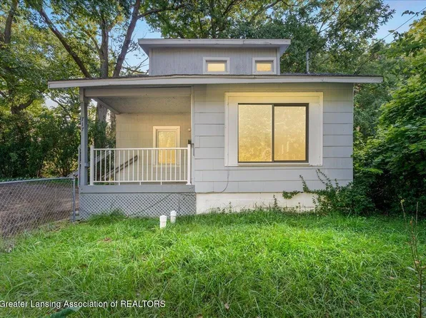 717 Leslie St, Lansing, MI 48912