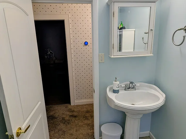 1035 Bucklin St — Photo 17