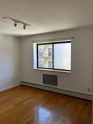 Rented by Nest Seekers International | media 4