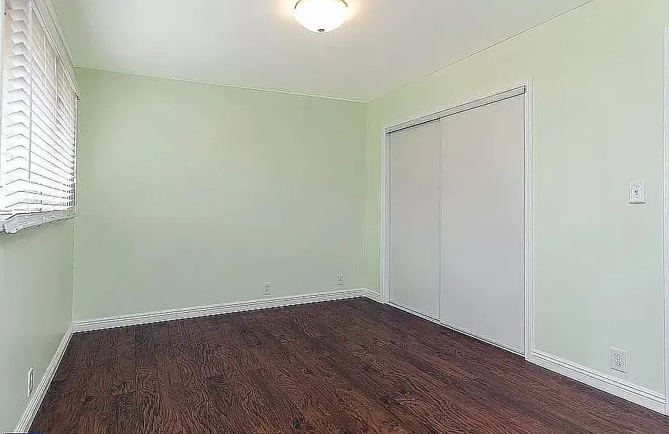 2 bed, 1.5 bath, 897 sqft, $2,450 — Photo 2