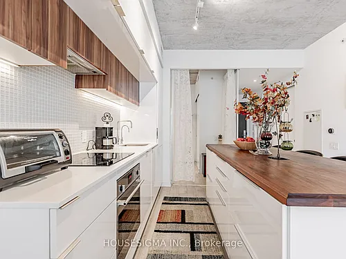 185 Roehampton Ave #1201 Photo 1