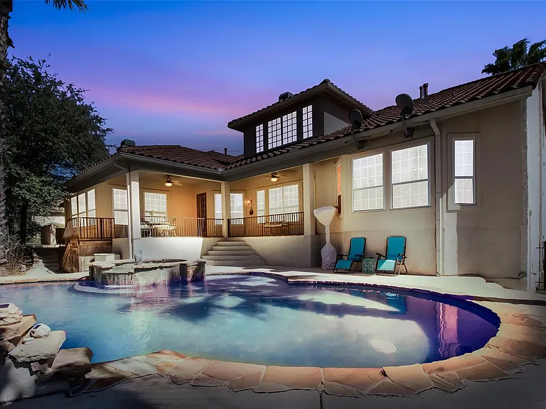 5600 Laguna Cliff Ln — Photo 20